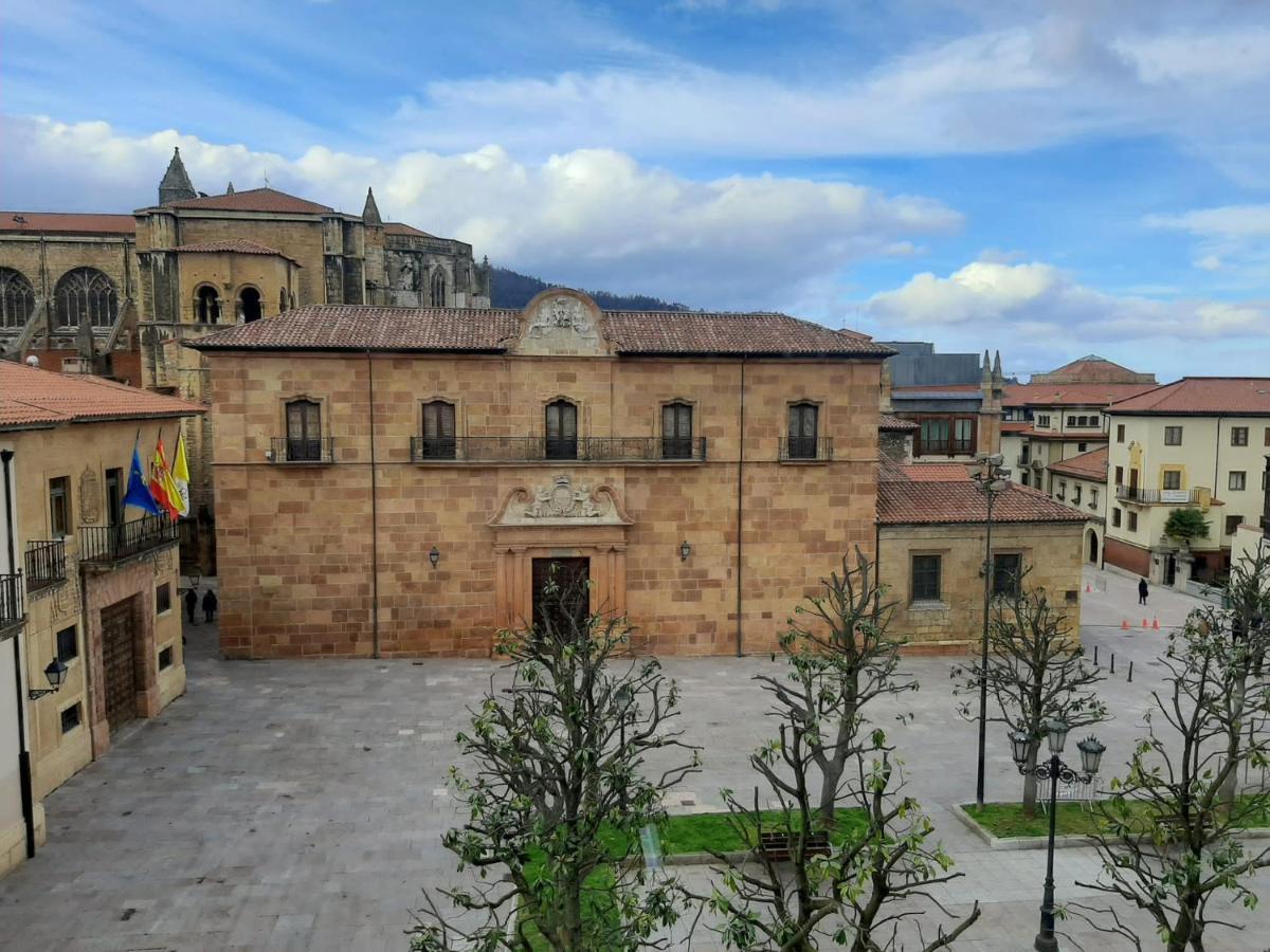 Apartamento Wamba - La Catedral Oviedo Exterior photo